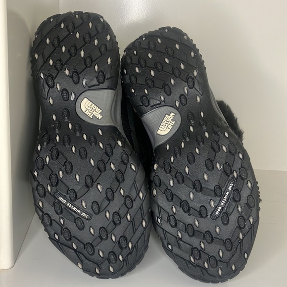 North Face Nuptse Fur Winter Snow Boot Girls Size 4 - Picture 5 of 8